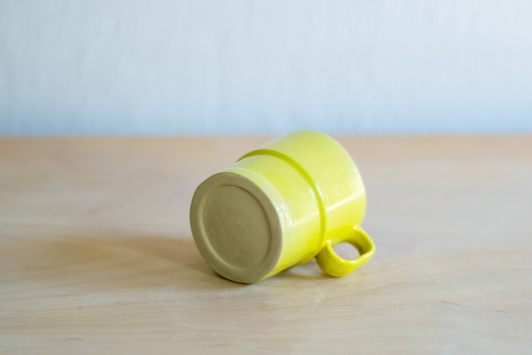 Kubeczek na kawę, żółty