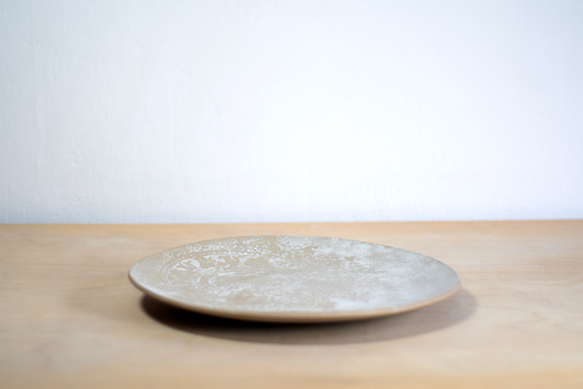 Talerz Relief biała mandala