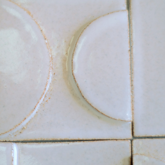 Dekoracja ceramiczna "Abstrakcja" Białe kombinacje