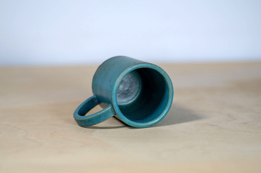 Kubek na kawę, wykonany ręcznie