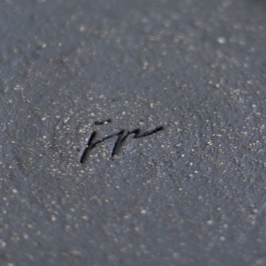 Wazon Czarno-Biały dekorowany ręcznie wycinanką w kwiaty