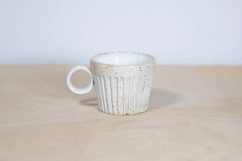 Kubek na kawę lub herbatę, wykonany ręcznie