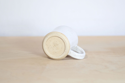 Kubek na herbatę, wykonany ręcznie