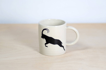 Kubek na kawę lub herbatę. Biało-Czarny w kozice