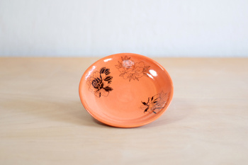 Spodeczek do małej filiżanki z tatuażami, pomarańczowy