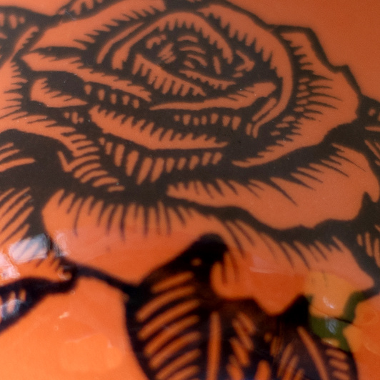 Filiżanka na kawę z tatuażami, pomarańczowa