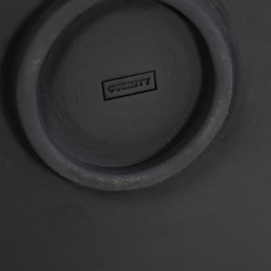 Talerz Relef czarne mandale