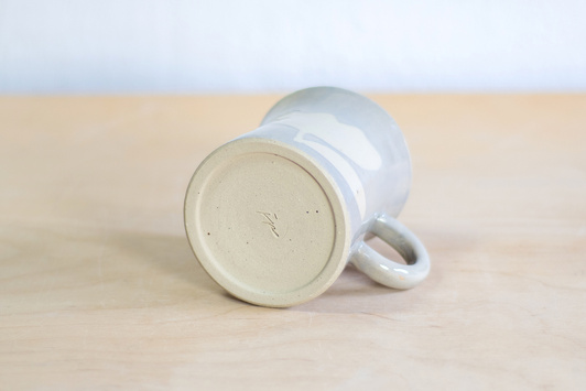 Kubek na kawę. Czarno-Szary w kwiaty