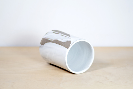 Wazon Szary Malowany Bielą