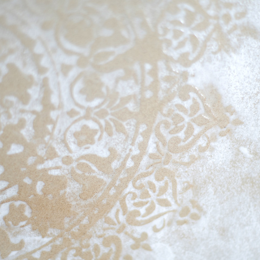 Talerz Relief biała mandala