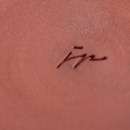 Wazon Brązowo-Biały dekorowany ręcznie wycinanką w koliberki