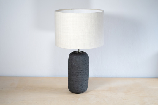 Lampa ceramiczna Czarny Kokon