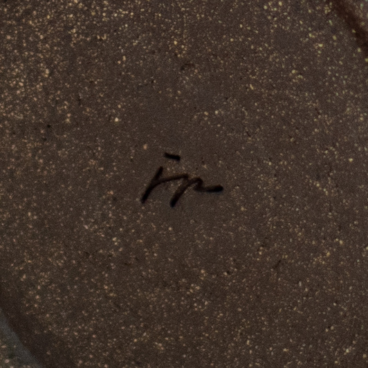 Wazon Czarno-Biały dekorowany ręcznie wycinanką w kwiaty