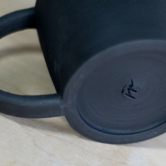 Kubek na kawę Czarno-Biały, wykonany ręcznie