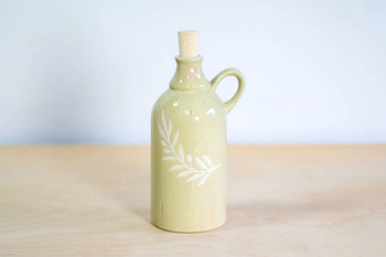 Butelka na oliwę. Szałwiowa z gałązką oliwną. Z uszkiem.