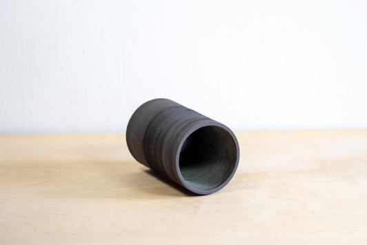 Wazon Czarny Poziome Paski