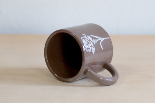 Kubek na kawę w goździki