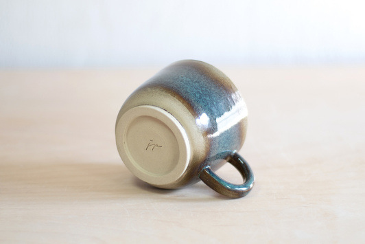 Kubek na kawę, wykonany ręcznie