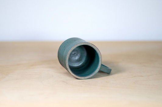 Kubek na kawę, wykonany ręcznie
