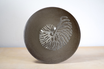 Talerz z motywem amonitu