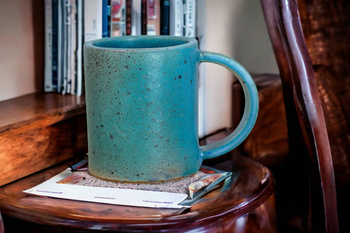 Kubek na kawę, wykonany ręcznie