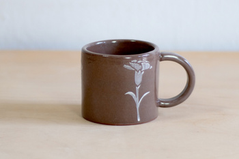 Kubek na kawę w goździki